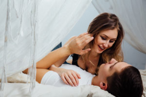 不倫占い・彼は私とのセックスに満足している…?もっと夢中にさせるエッチをするには…?